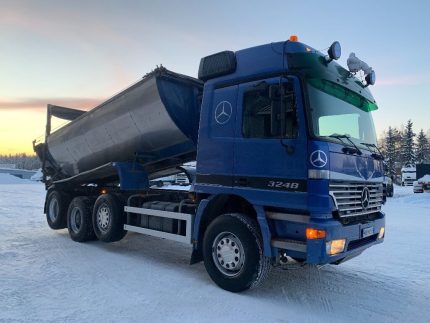 BUY 2002 MERCEDES-BENZ Actros
