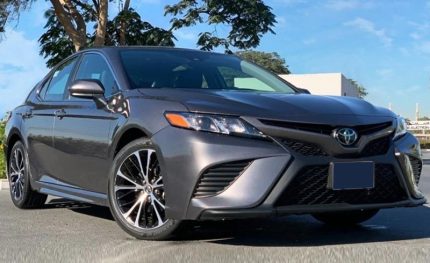 BUY 2020 TOYOTA CAMRY SE LHD