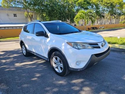 BUY 2014 TOYOTA RAV4 LHD