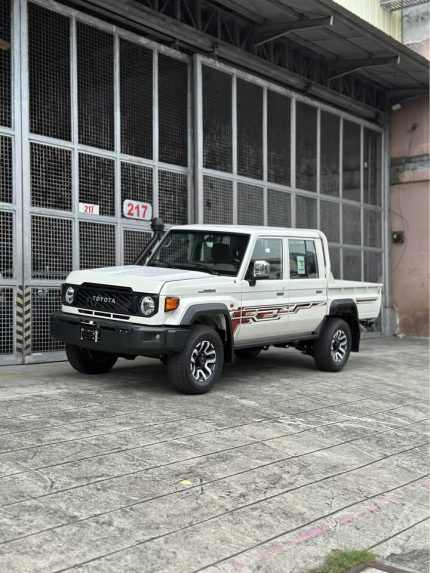 BUY 2024 Land cruiser pickup