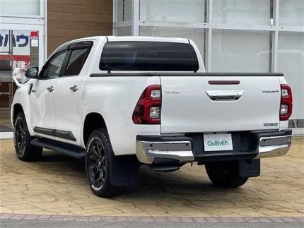 BUY Toyota Hilux 2021 Z 4WD