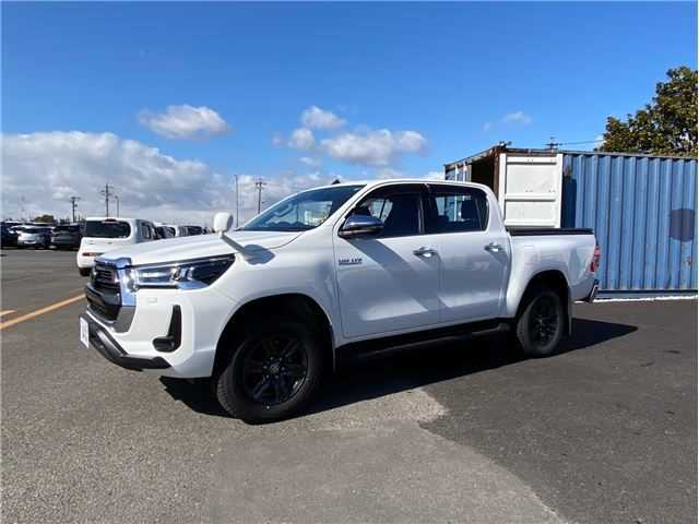 BUY Toyota Hilux 2023 Z